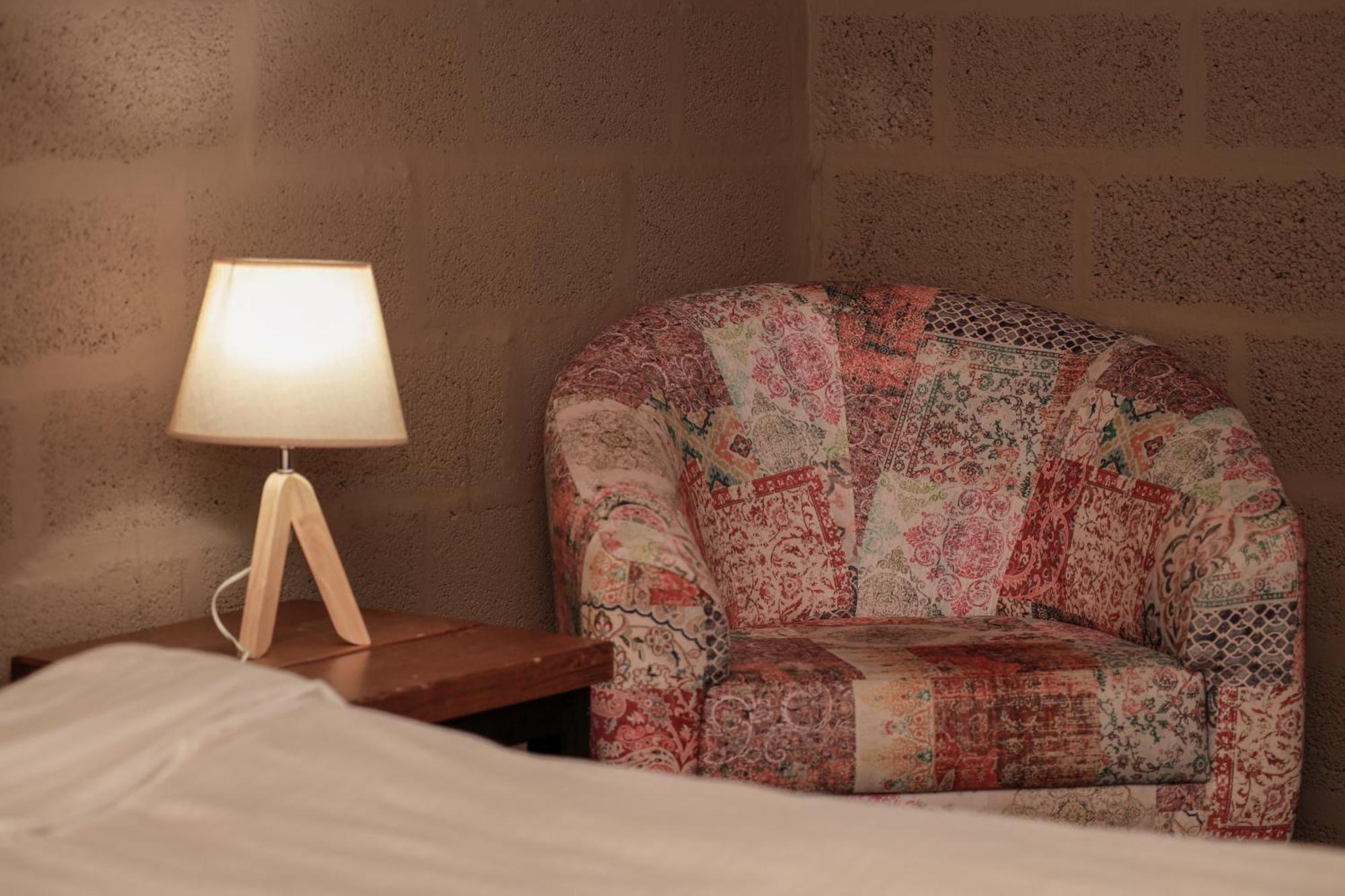 Alpine Lounge Boutique Hotel Степанцмінда Екстер'єр фото